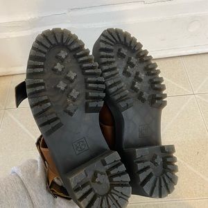 dr. martens ariel vintage sandals size 6